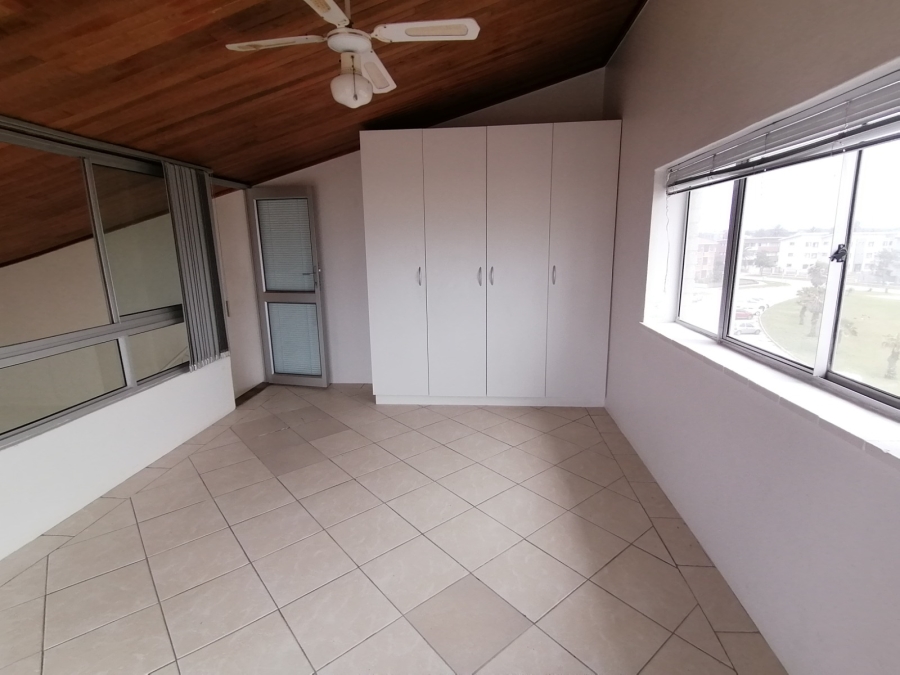 To Let 1 Bedroom Property for Rent in Summerstrand Eastern Cape